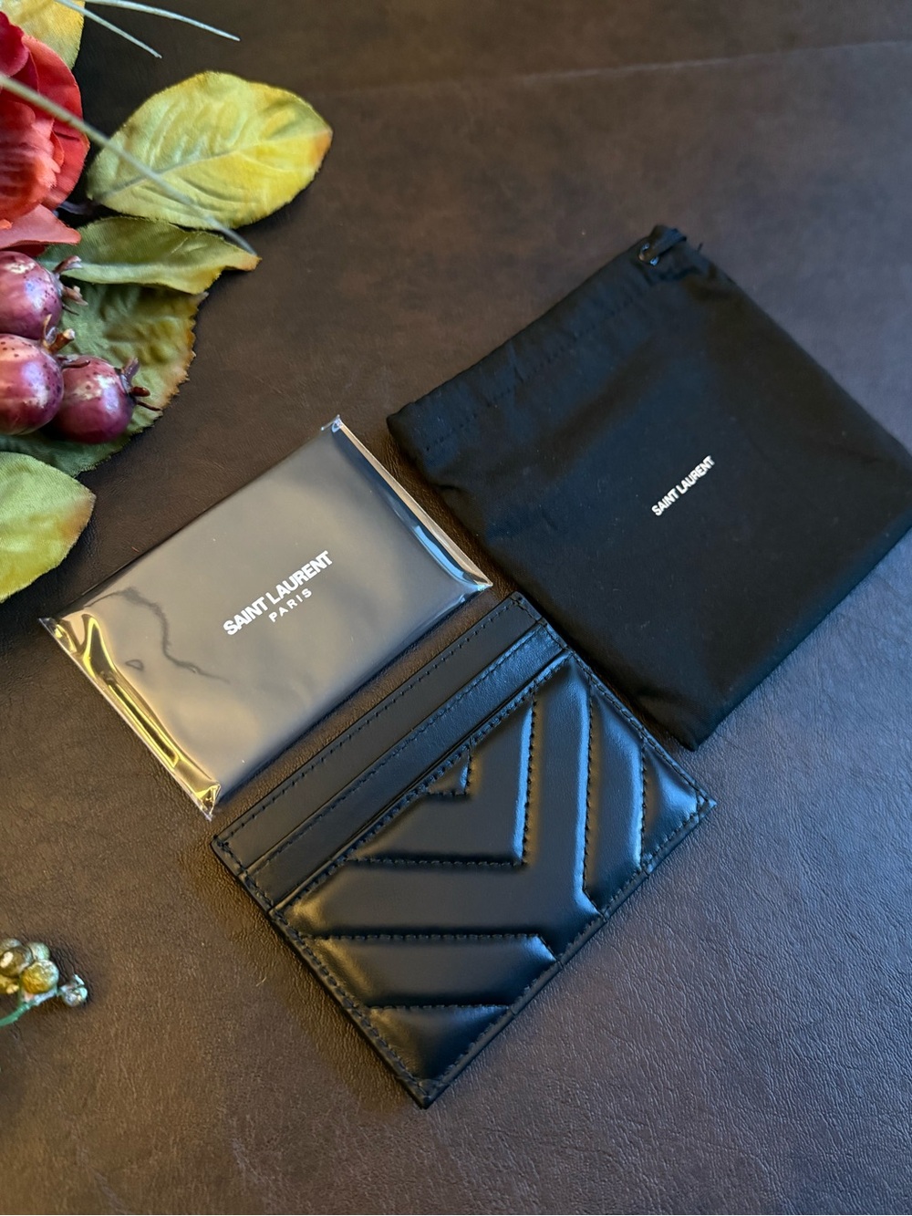 Saint Laurent Joan Black Card Case In Quilted, Chevron Calfskin Leather w/ CoA - Picture 9 of 13